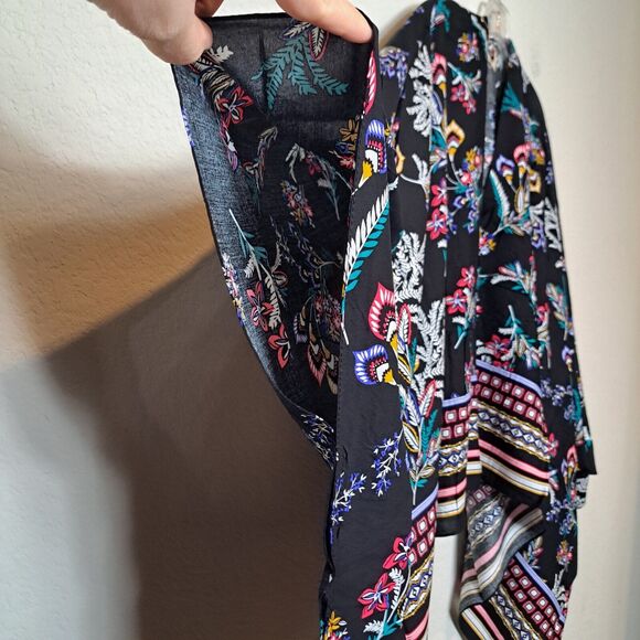 Kollie More 100% Viscose Black Floral Shawl Poncho Coverup Lightweight One Size - Picture 5 of 14